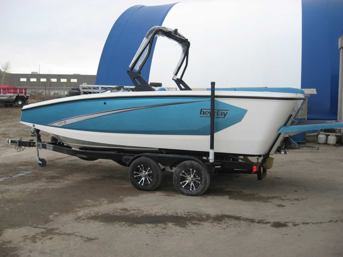 Heyday wake Boats | Calgary Boat Sales | Renfrew Marine